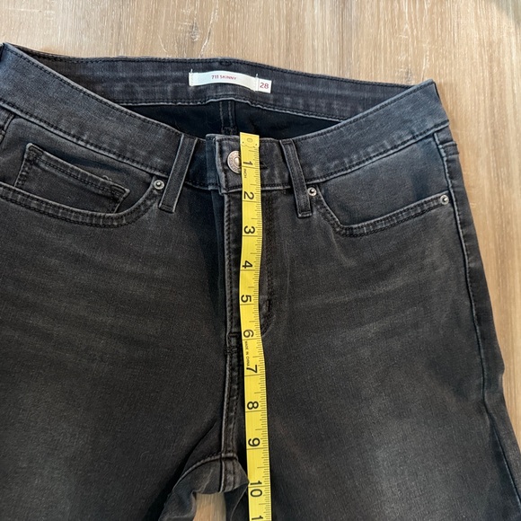 LEVI’S JEANS
711 MID-RISE SKINNY SIZE 28 
W28 L30 - Picture 6 of 10